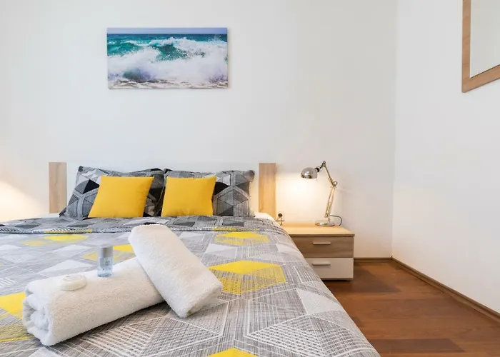 Castropola Apartment